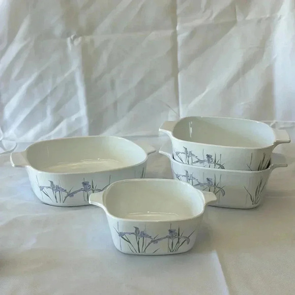 Corningware Other - Corningware Shadow Iris Casserole Dishes Cookware - Set of 4